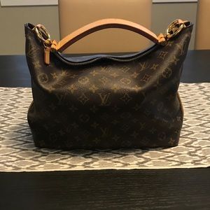 Louis Vuitton Sully PM